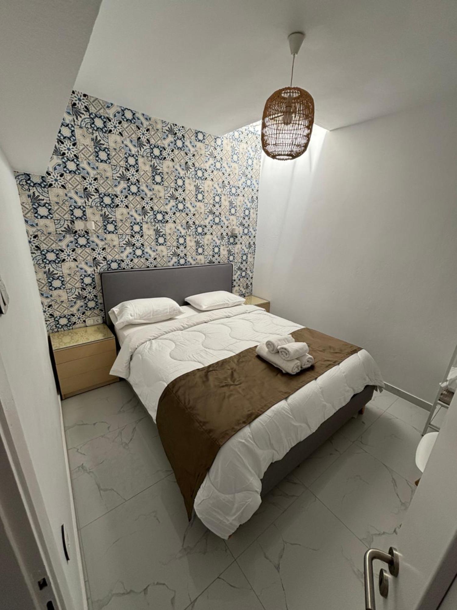 Candi Central Apartments Néosz Marmarász Kültér fotó